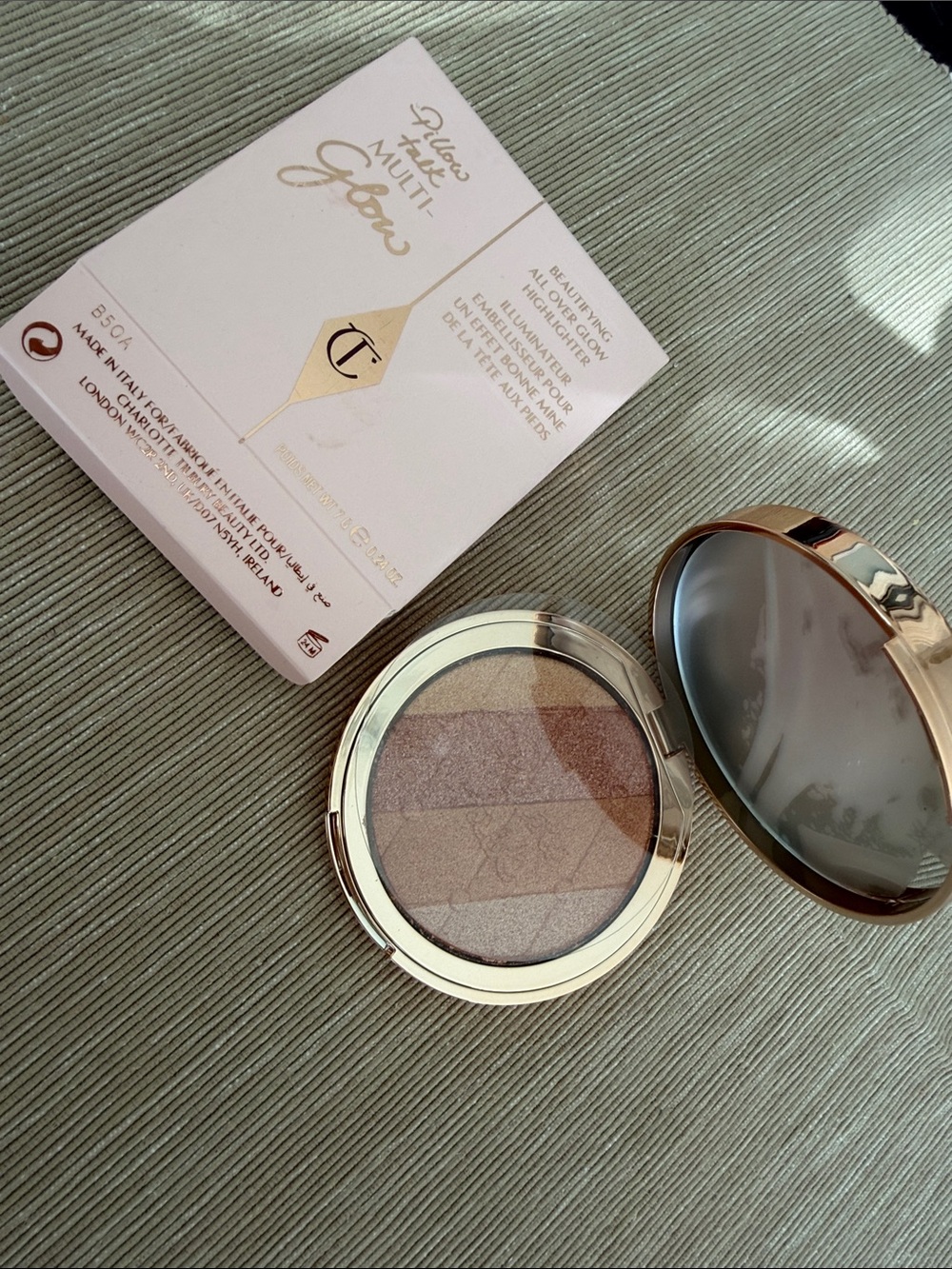 Charlotte Tilbury Multi-Glow Highlighter Palette - Rose Gold & Champagne